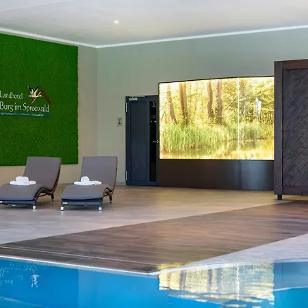 - & Hotel 4*