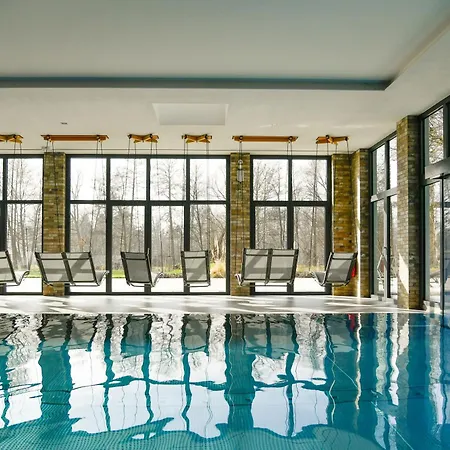 Hotel - &
